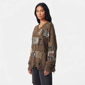 Pull en maille molletonnée pour femme, coupe ample, col en V, épaules tombantes, effet vieilli, broderie, avec logo frontal, hiver - Product Image 3