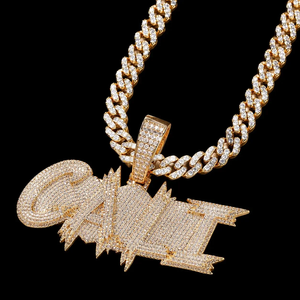 Colgante de Moissanita Plateada Personalizado con Letra de Nombre Estilo Bloque de Hielo, Charm de Alfabeto Iced Out, Acabado Tricolor Blanco, Amarillo y Rosa, Estilo Hip Hop - Product Image 5