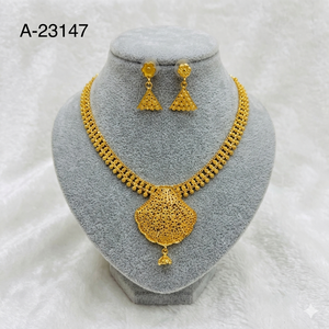 MOLL JEWELLERS Ensemble collier et boucles d'oreilles en forme de fleur de corail plaqué argent pour femme, bijoux de mariage classiques en alliage A-23147 - Product Image 1