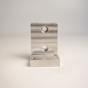 Bloc de montage à angle droit en acier inoxydable usiné CNC robuste AMT VINA pour l'automatisation de précision et les dispositifs de fixation - Product Image 3