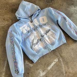 Ropa de calle de calidad superior con estampado de pantalla de peso pesado con diamantes de imitación Zip Up Hoodie para Unisex 100% algodón 500GSM Flees - Product Image 1