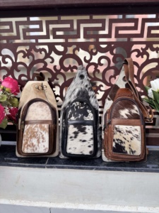Bolso de Hombro de Cuero Vacuno con Pelo, Elegante y Moderno, Bolso de Viaje, Fácil de Llevar, Cinturón Portamonedas, Bolsos Multiusos - Product Image 4