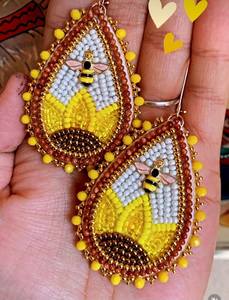 Pendientes de Diseño con Cuentas Bordadas Hechos a Mano para Mujer, Estilos Étnicos, Bohemios y de Moda Contemporánea - Product Image 5