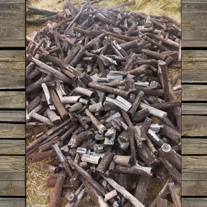 Carbón Vegetal Negro de Madera Dura de Vietnam para Asar al Aire Libre, Bajo en Cenizas, Alto Valor Calorífico 7000-8000 Kcal/kg, Combustión Limpia - Product Image 1