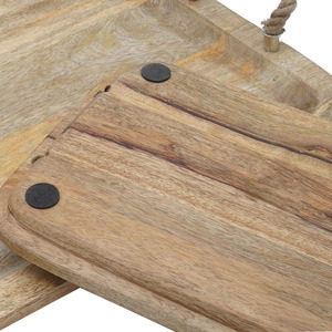 Ensemble de plateaux de service en bois rustique avec construction en bois à grain naturel et poignées robustes en corde de jute pour une prise en main facile et le service des aliments - Product Image 5