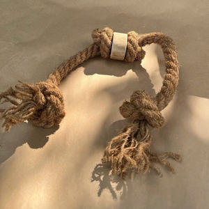 Juguete de Cuerda de Fibra de Coco de la Marca COCO ECO para Perros/Gatos/Animales Pequeños, Estilo Clásico, No Impermeable, Empacado en Cartón - Product Image 1