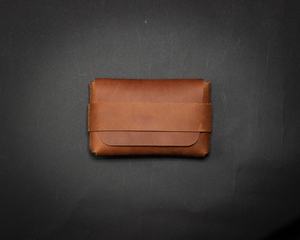 Titular de la tarjeta de crédito de cuero genuino minimalista personalizado hecho a mano Delgado Vintage regalo de alta calidad para hombres y mujeres - Product Image 1
