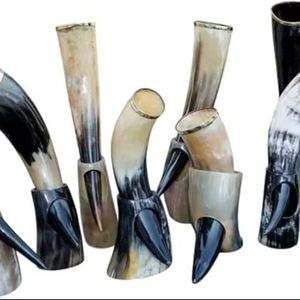 Mug de cuisine en corne naturelle polie, fait main, écologique, moderne, rond, objet d'art de collection, prix de gros - Product Image 2