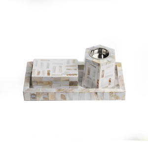 Mabkhara de luxe pour offrir en cadeau pour le Ramadan Kareem et les célébrations de l'Aïd, élégant brûleur d'encens arabe décoré de nacre artisanale - Product Image 4