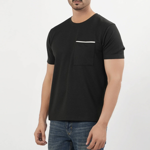 เสื้อยืดคอกลมแขนสั้นผ้าฝ้ายพรีเมียมสำหรับผู้ชาย กระเป๋าหน้าแบบมีลาย  ใส่สบาย ระบายอากาศได้ดี ไม่ยับง่าย รับผลิตแบบ OEM ODM - Product Image 5