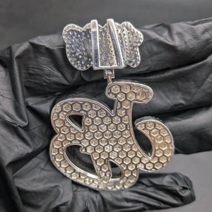 Colgante de Letra Personalizado con Incrustaciones de Diamantes VVS Moissanite, Colgante Hip Hop con Iniciales, Plata de Ley 925, Idea de Joyería de Lujo Personalizada en Caja - Product Image 3