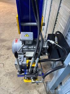 Prensa hidráulica profesional de 20 toneladas para doblar estampado alisar aluminio de acero en Vietnam - Product Image 4