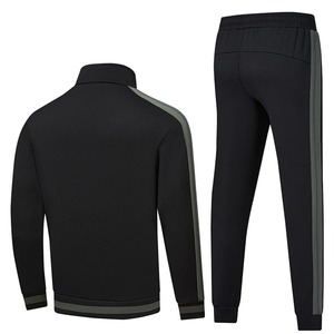Ensemble de survêtement noir pour homme, veste zippée et pantalon avec poches latérales, tenue de sport décontractée pour l'automne, en polyester, idéal pour l'entraînement. - Product Image 2