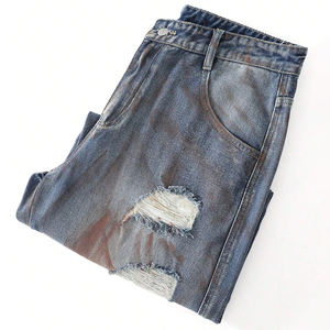 Shorts en jean 3/4 déchirés personnalisés 100 % coton, délavés, style urbain décontracté, respirants, écologiques, longueur genou - Product Image 5