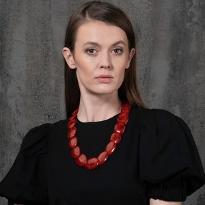 Collar Largo Rojo Anaranjado para Mujer, Collar Grande Hecho a Mano con Resina Roja, Estilo Bohemio - Product Image 2