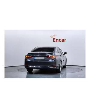 Lexus ES Executive 2024, 55,698 km, Asientos de Cuero, Cámara Trasera, Volante a la Izquierda - Product Image 4