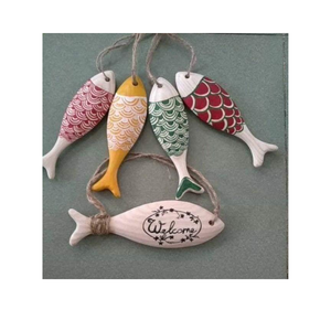 Figurine de poisson en bois écologique faite à la main, sculptée, personnalisée, décoration murale nautique côtière pour la maison - Product Image 1