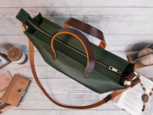 Sacs fourre-tout pour femmes, best-seller, en cuir souple avec un aspect de cuir de vache riche, disponibles dans toutes les couleurs, produit OEM à prix compétitif - Product Image 2