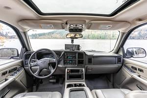 Chevrolet Suburban 2500 LT 4x4 de 2004 - Product Image 3