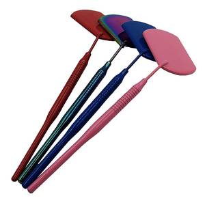 Kit d'outils pour extensions de cils 4 pièces avec plateau, poignée en acier inoxydable colorée, miroir grossissant et poudre mate pour cils - Product Image 2