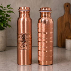 Nouvelles Tendances : Bouteilles en Cuivre Pur à 100% (950 ml) avec Couvercle Anti-Fuite pour les Bienfaits Ayurvédiques – Vaisselle de Qualité Supérieure - Product Image 1