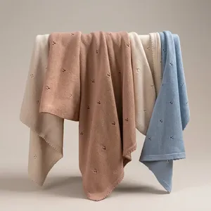 Manta de Bebé Tejida Suave con Patrón de Ojales, Ligera y Acogedora, para Recién Nacidos y Niños Pequeños - Product Image 4