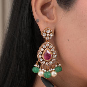 Ensemble de mariée vibrant Gulabi Glow Gajaah en argent 925 avec saphir rose, diamant Polki, émeraude, collier et boucles d'oreilles avec perles - Product Image 2