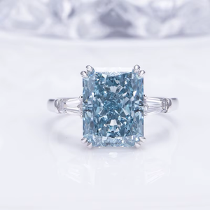 Bague de fiançailles en platine avec diamant bleu fantaisie taille émeraude, cultivé en laboratoire, certifié IGI, style classique, pour femme - Product Image 4