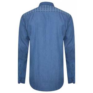 เสื้อเชิ้ตยีนส์ทรงสบาย ติดกระดุมด้านหน้า เหมาะสำหรับใส่ลำลอง แฟชั่นประจำวัน และการจับคู่ชุดได้ง่าย - Product Image 2