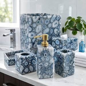 Juego de Baño Moderno de Resina Naranja con Dispensador de Jabón, Vaso, Portacepillos de Dientes y Bandeja, Cuatro Piezas Redondas, Fácil de Limpiar, Decorativo - Product Image 5