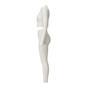 Ensemble de yoga personnalisé pour femme : haut court à col roulé et leggings longs à taille haute élastique, sans couture, 2 pièces - Product Image 5