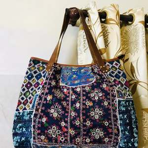 Sac fourre-tout vintage Banjara fait main pour femmes, motif léopard, coton écologique, longue bandoulière, sac de shopping - Product Image 5