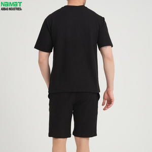 ชุดเสื้อยืดคอกลมและกางเกงขาสั้นผ้าฝ้ายสีดำสำหรับผู้ชาย แบรนด์ Naimat ชุดลำลองสำหรับฤดูร้อน ผ้าถัก สีพื้น ชุด 2 ชิ้น - Product Image 4