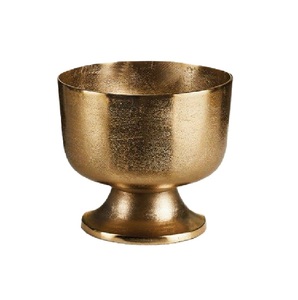 Bol sur piédestal rond en métal doré, design glamour, plat de service pour boissons, centre de table. Quand il n'est pas utilisé pour les boissons, il fait également office de décoration. - Product Image 6