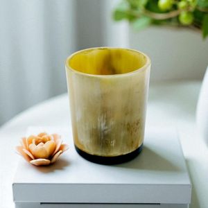 Tasse Viking en corne de buffle écologique, faite à la main, avec forme naturelle et matériaux organiques - Product Image 4