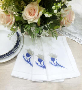 Serviettes de table en coton brodées personnalisées en gros, serviettes de table à fleurs, serviettes de table en tissu à ourlet festonné pour événements à domicile et mariages - Product Image 5