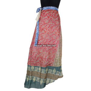 Falda india estampada larga de seda para mujer, ropa india, diseño más reciente, faldas de sari de seda reciclada reversibles - Product Image 6