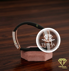 Reloj de lujo con diamantes para hombre con correa de silicona amarilla, cronógrafo con incrustaciones de diamantes, reloj de pulsera de cuarzo. - Product Image 3