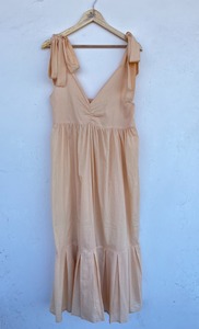 Robe longue bohème en coton à col en V pour femme, avec bretelles à nouer, sans manches, tenue d'été pour les vacances à la plage, fabricant en gros - Product Image 3