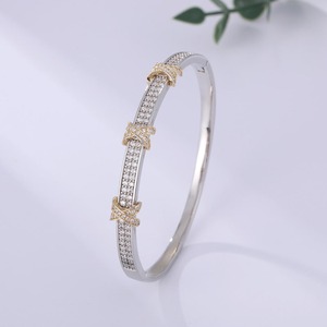 Brazalete de Diamantes Moissanite de Lujo y Calidad de Exportación para Mujer, Plata de Ley 925, Colección de Joyería para Bodas, Disponible para la Venta - Product Image 4