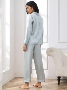 Pyjama en soie pour femme, haut de gamme, confortable, à manches longues, motif lettres, collection luxe, en promotion - Product Image 2