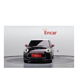 Mini Cooper 2023 Clásico de 5 Puertas con 31,108 km, Emisión Euro V, Asientos de Cuero, Volante a la Izquierda y Cámara Trasera - Product Image 3