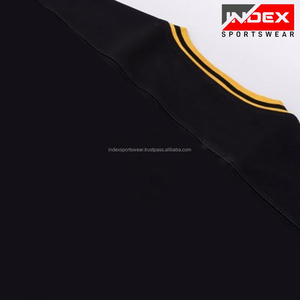Maillot de hockey sur glace imprimé, coupe ajustée, durable, avec des designs personnalisés, 100% polyester, fabriqué au Pakistan - Product Image 4