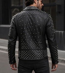 Chaqueta de Cuero Negra para Hombre con Tachuelas Plateadas, Cremallera Asimétrica, Transpirable, Resistente al Viento, Estilo Punk Rock - Product Image 3