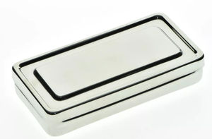 Caja de Instrumentos Manuales de Acero Inoxidable para un Almacenamiento Seguro y Duradero, Organizador de Herramientas con Certificación CE para Profesionales Médicos y Quirúrgicos - Product Image 1