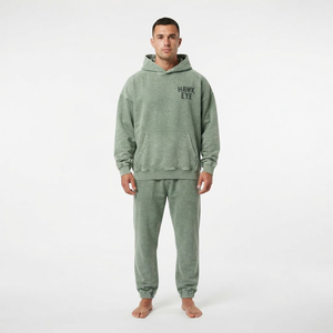 Ensemble survêtement homme vert sauge délavé tendance de qualité supérieure avec sweat à capuche et pantalon coupe oversize à épaules tombantes et poche kangourou - Product Image 1