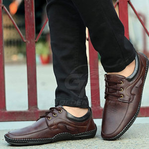 Bottines en cuir modernes pour hommes, design tendance, matériaux de qualité supérieure, ajustement confortable pour une utilisation en extérieur et en ville - Product Image 6