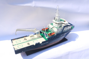 ZODIAK II Modèle de remorqueur en bois fabriqué à la main Décor maritime classique et cadeau nautique - Product Image 6