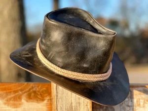 Sombrero Vaquero Hecho a Mano BLACK SMITH BROTHERS BSB-TS-20, Impresión por Sublimación, Unisex, para Uso en Exteriores en las Cuatro Estaciones, Estilo Vintage Occidental - Product Image 2