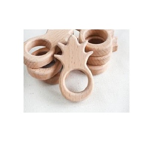 Rond de serviette en bois d'une beauté exceptionnelle, conçu pour sublimer les traditions de l'accueil, avec une artisanat durable et un prestige inégalé. - Product Image 1